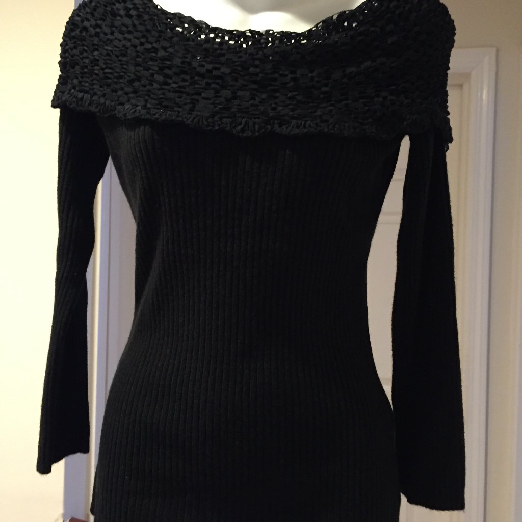 Black Knit & Crochet Collar Sweater ~ Size Xl
